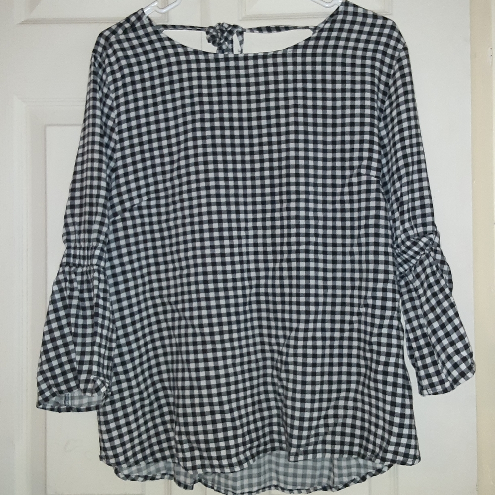 Black & White Top